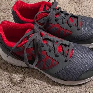 Brand new Nike tennis shoes size 4.5